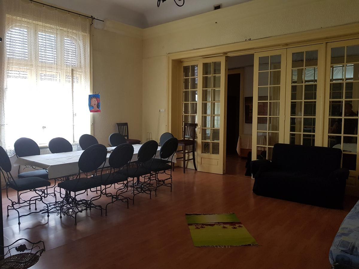 Casa Boiereasca Hostel Craiova Bagian luar foto